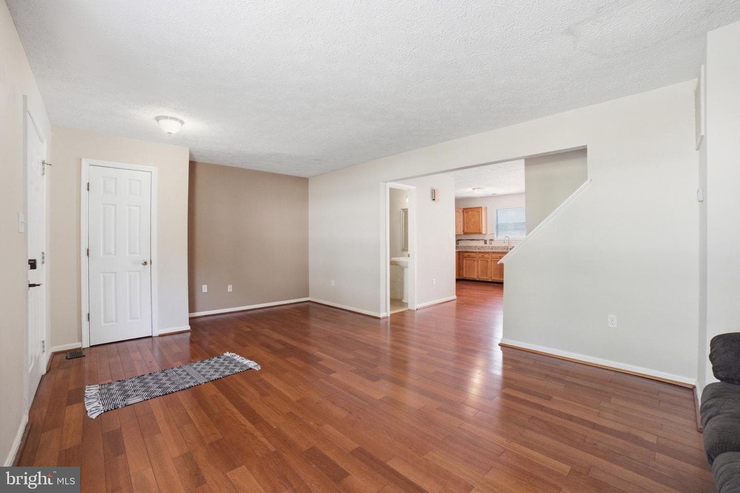 1111 Kings Crest Drive photo 5