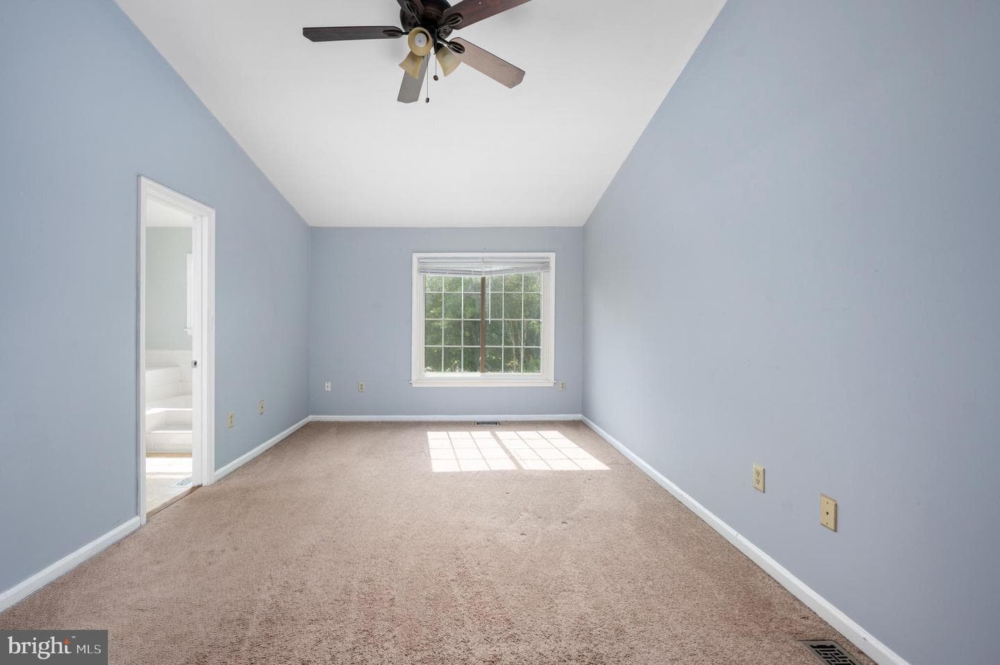 410 Fair Oaks Avenue photo 19