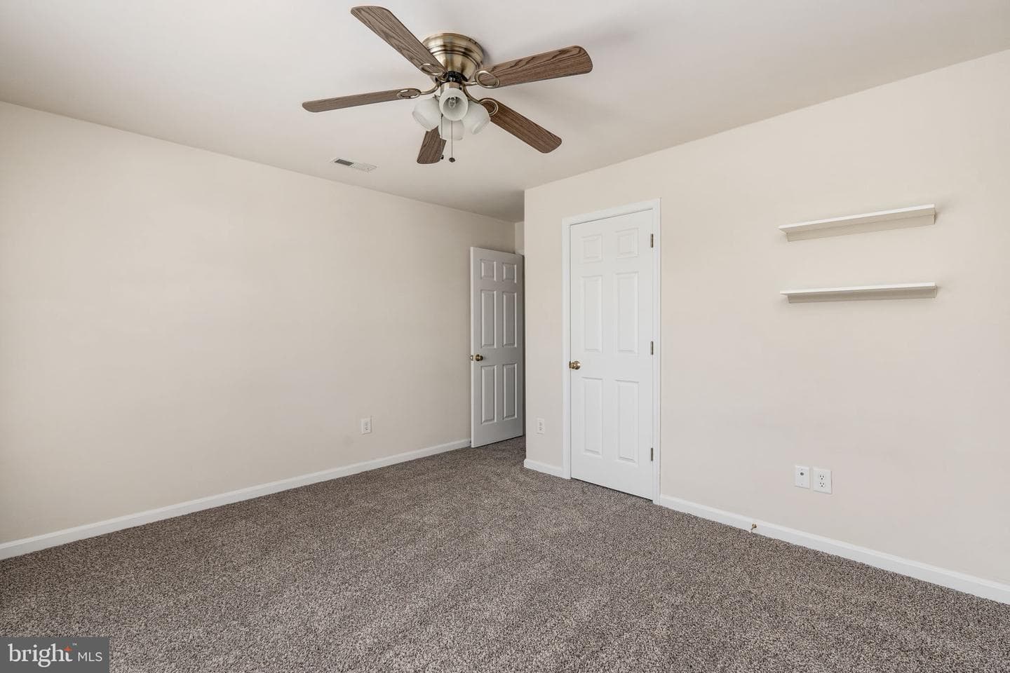 142 Greenway Street photo 50