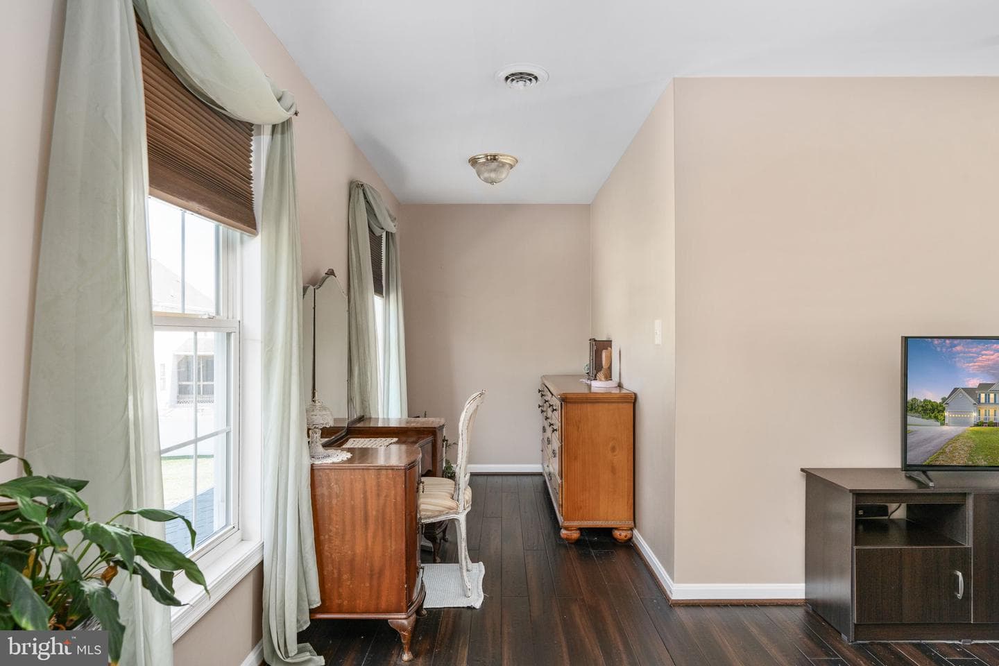142 Greenway Street photo 60