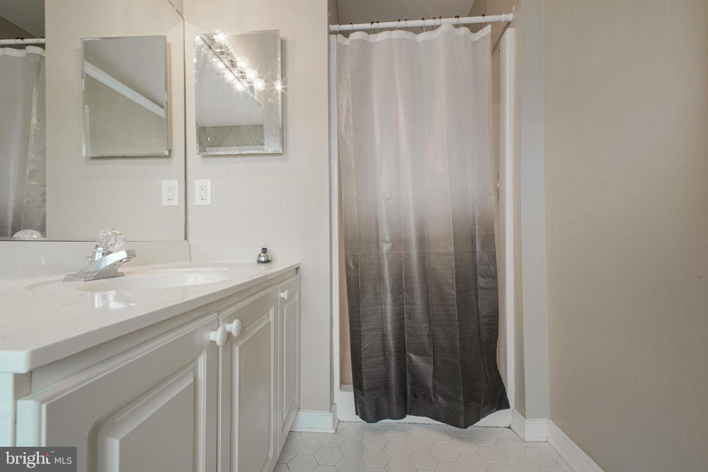 405 Donelson Loop photo 23