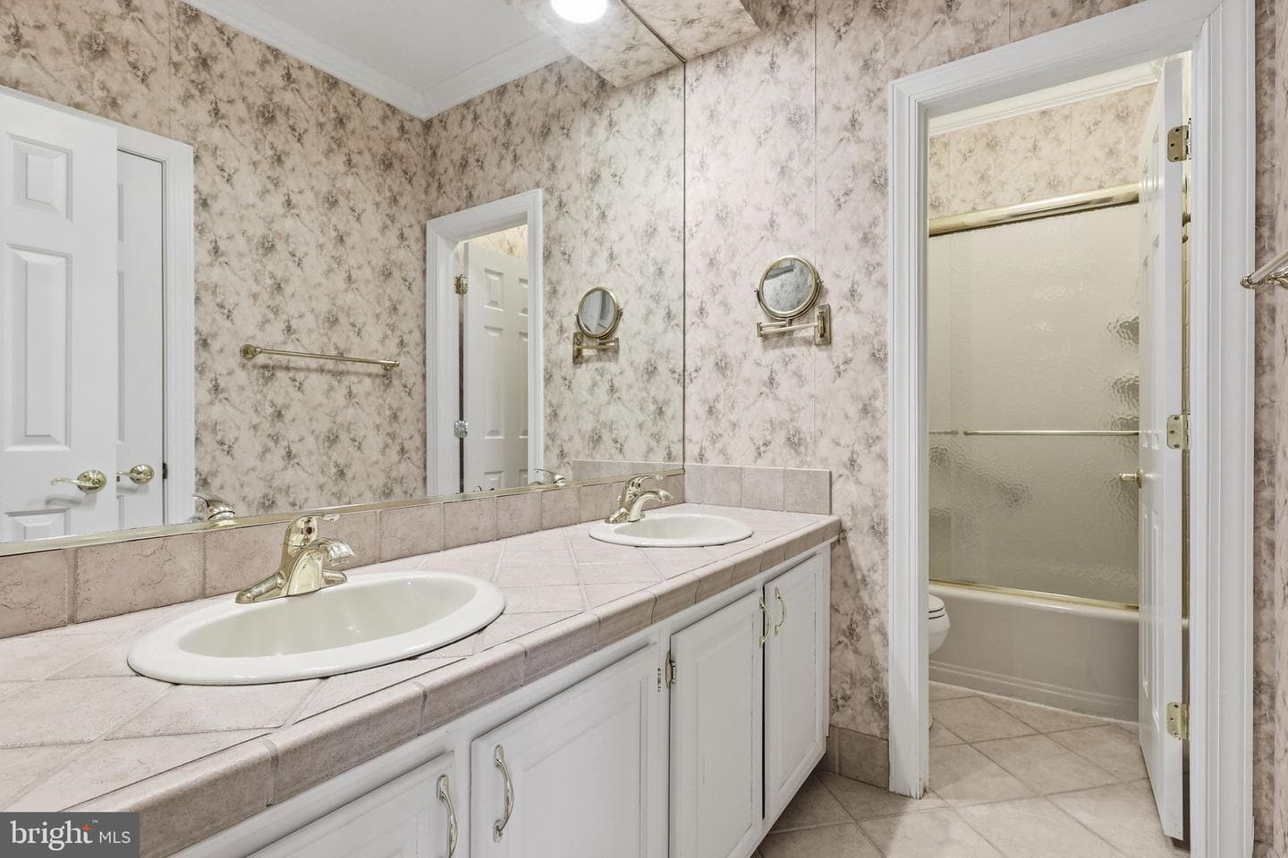 104 Waters Landing photo 26