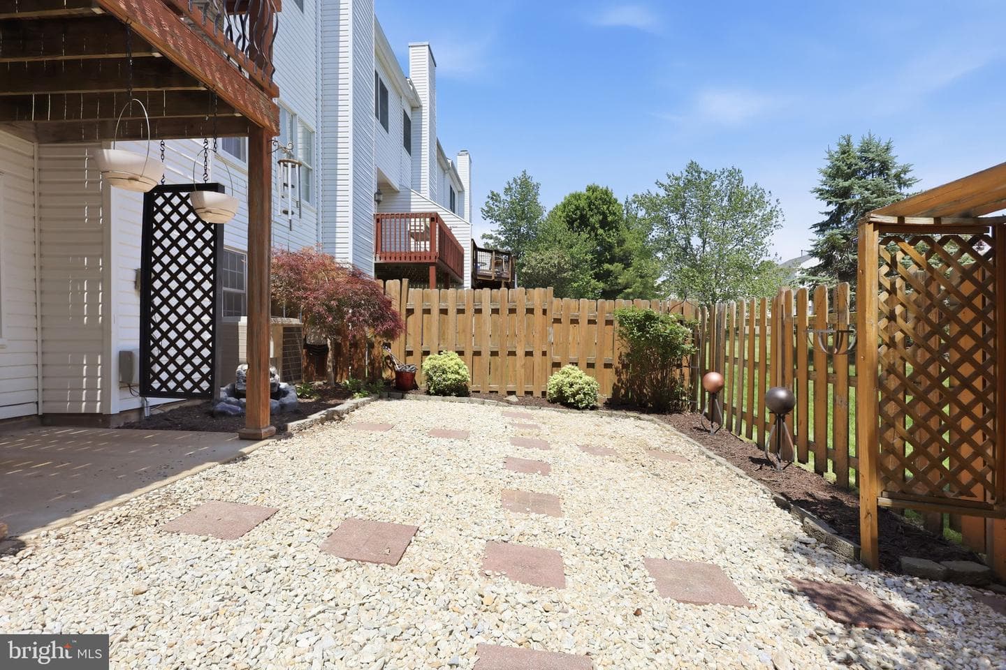 104 Waters Landing photo 34