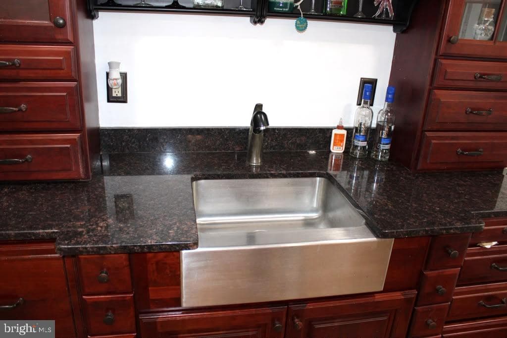 45 Holden Lane photo 10