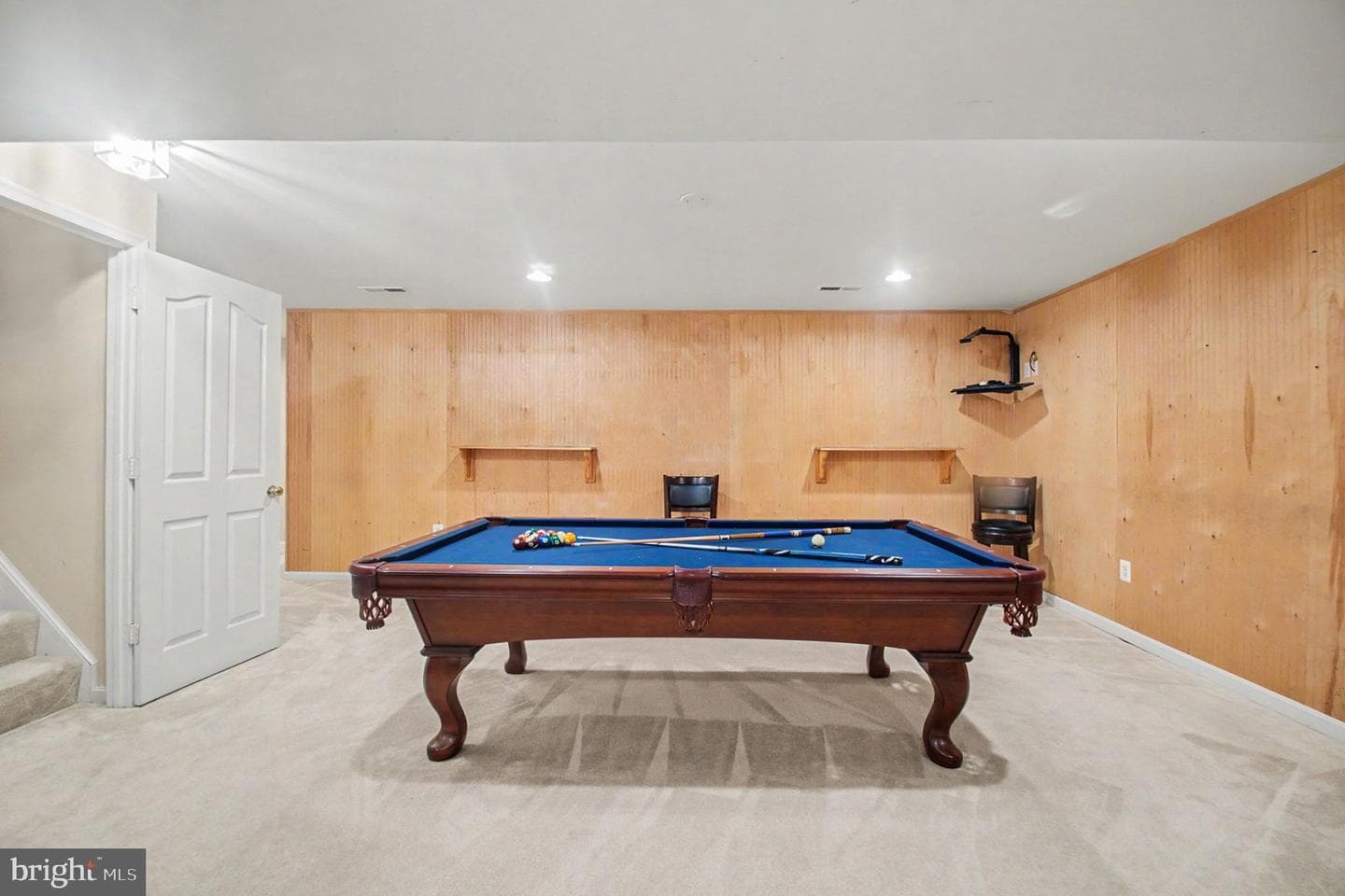 89 Tavern Road photo 37