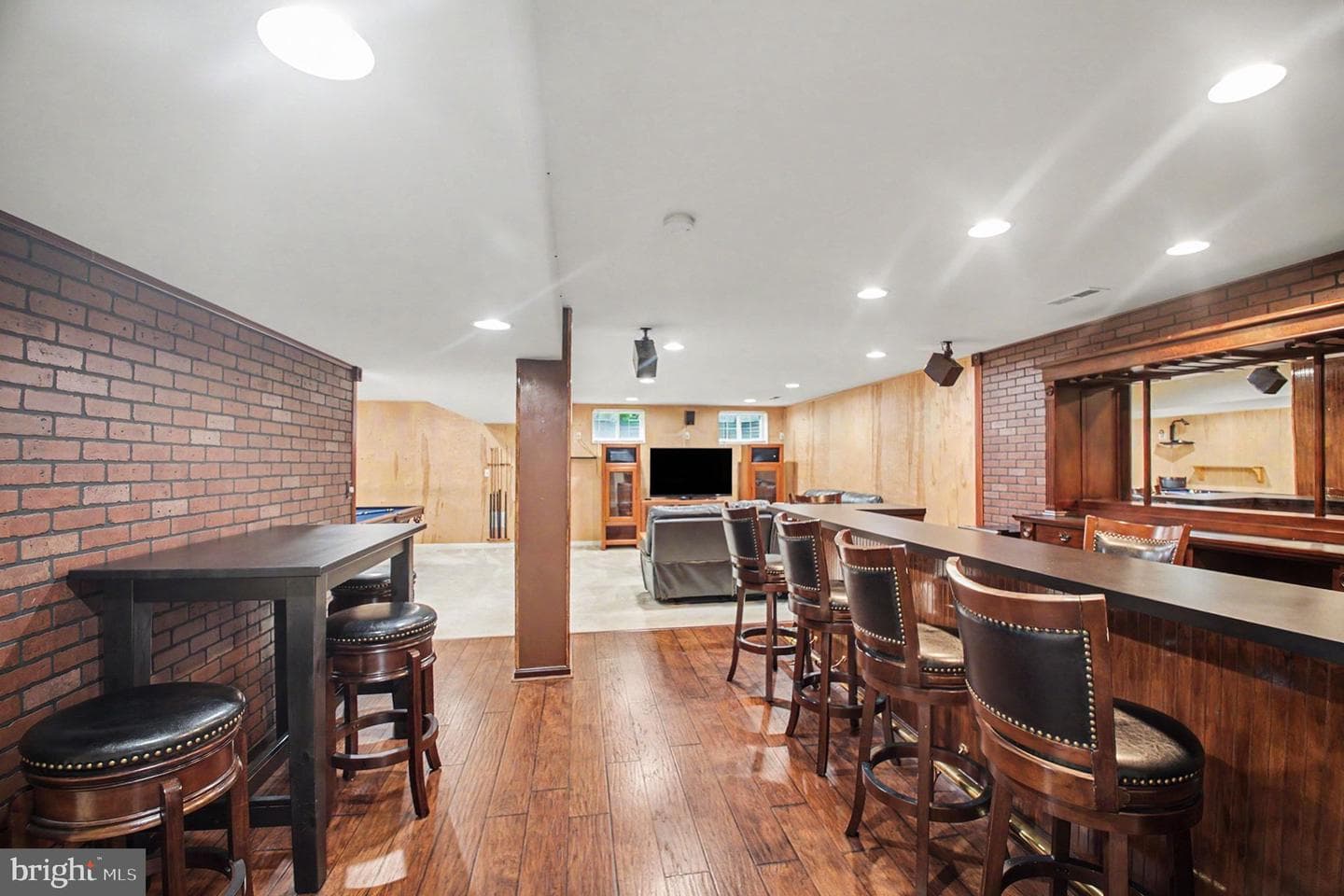 89 Tavern Road photo 41