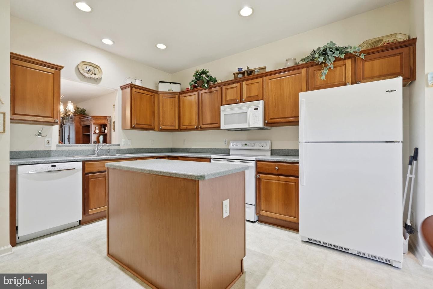 9 Linden Court photo 16