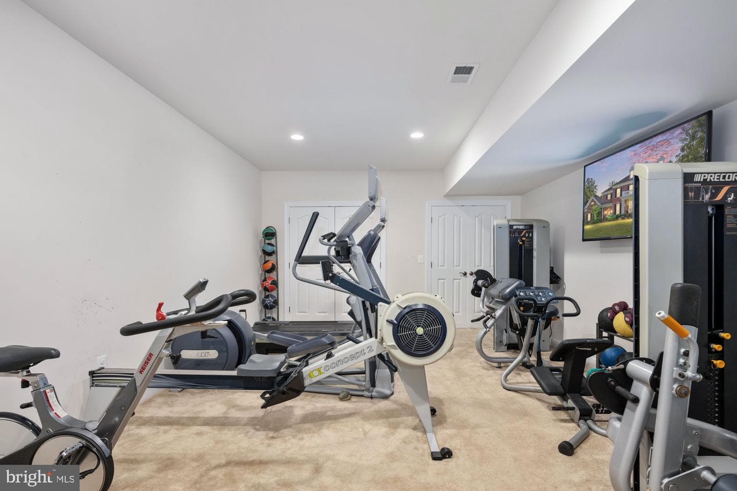 425 Wakerobin Drive photo 73