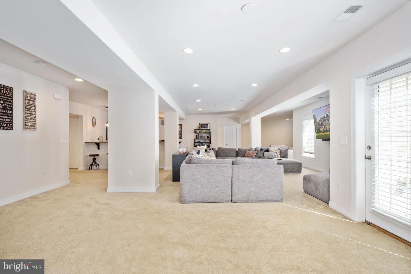 425 Wakerobin Drive photo 76