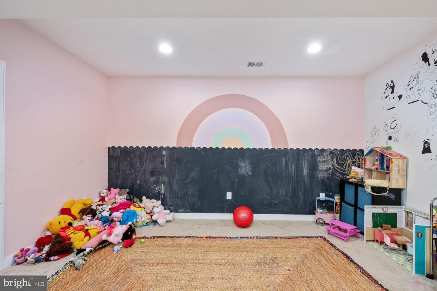 425 Wakerobin Drive photo 79