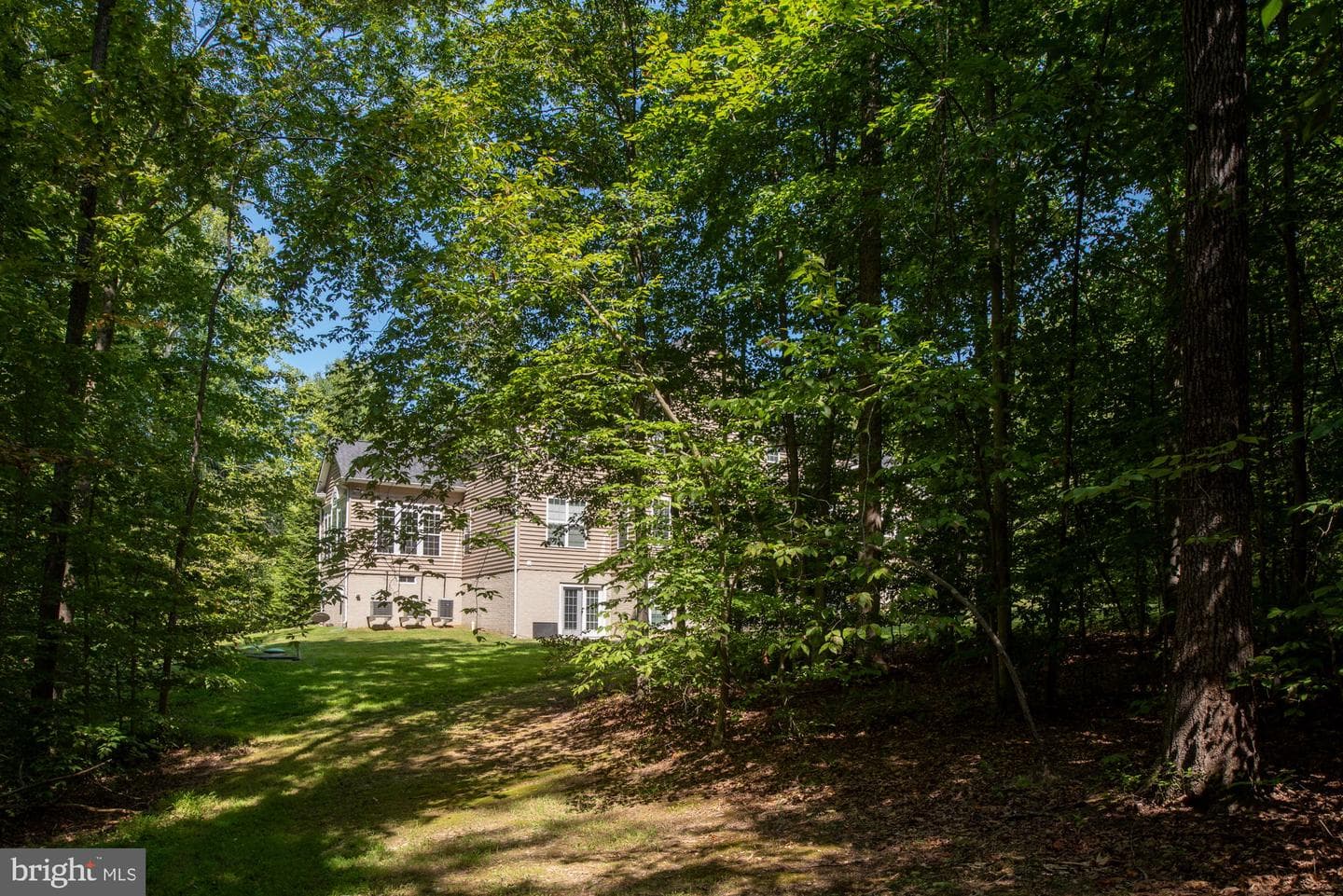 425 Wakerobin Drive photo 95