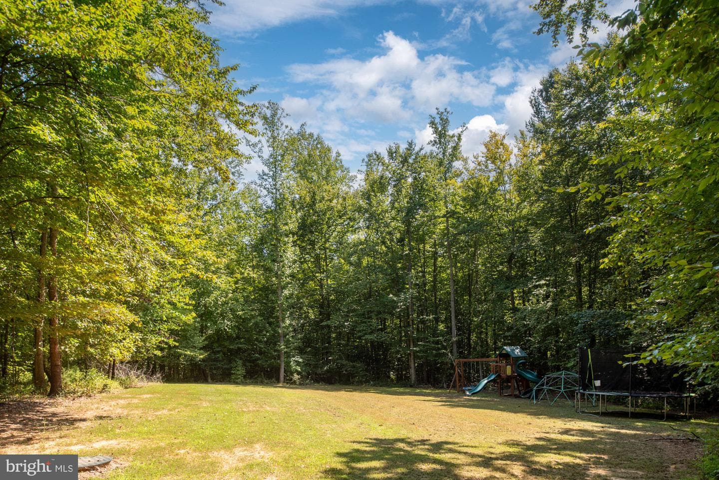 425 Wakerobin Drive photo 97