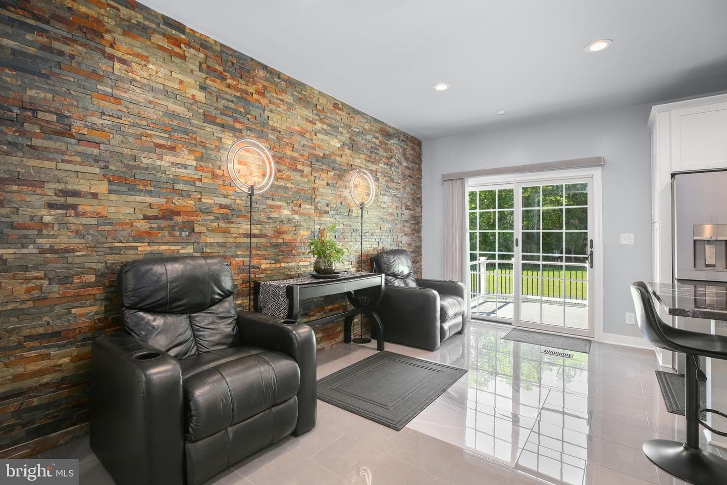 8 Country Manor Drive photo 11