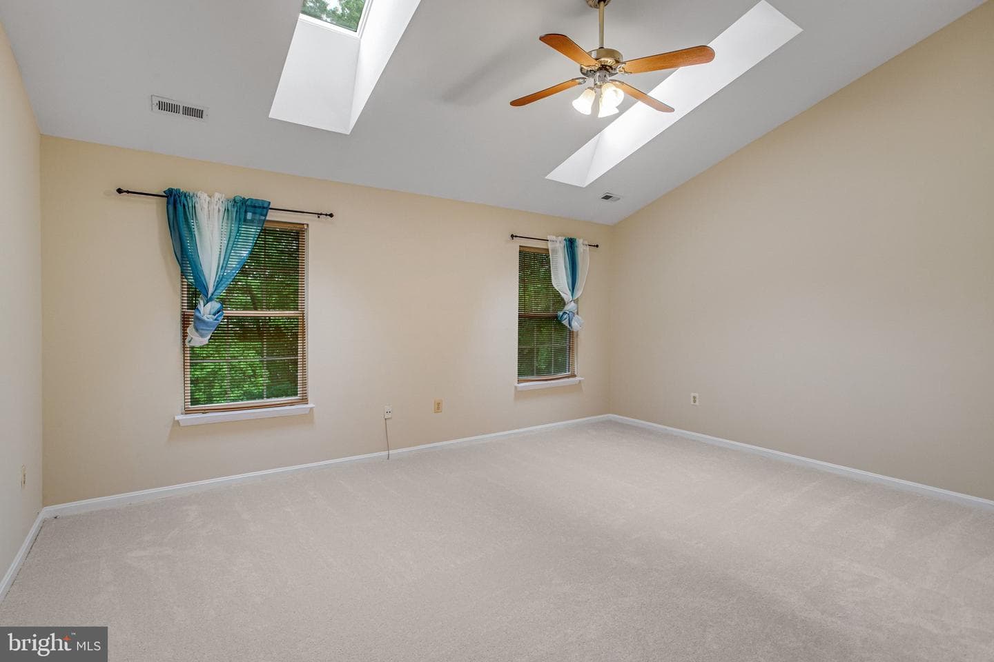 40 Catherine Lane photo 17