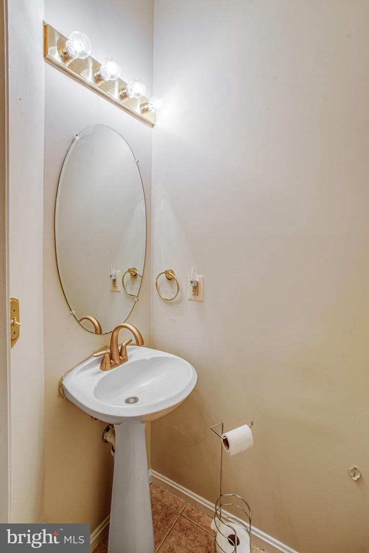 40 Catherine Lane photo 9