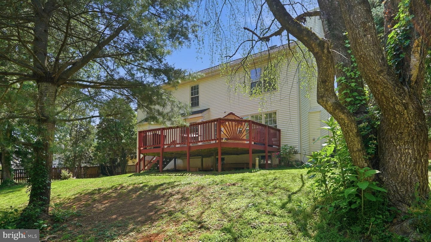 12 Wendover Court photo 34