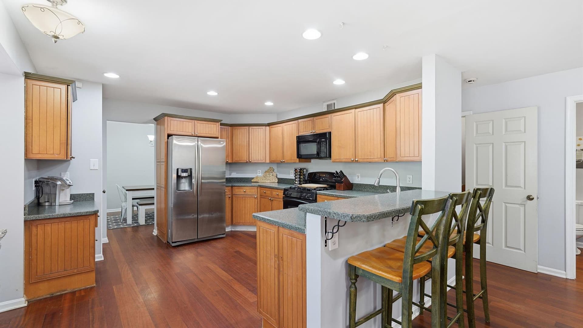 12 Wendover Court photo 4