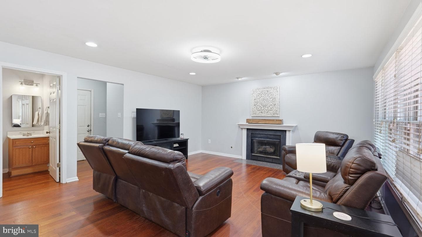 12 Wendover Court photo 8