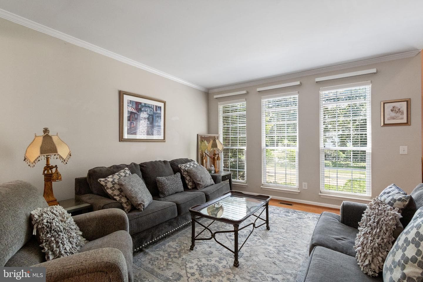 6 Newbury Drive photo 3
