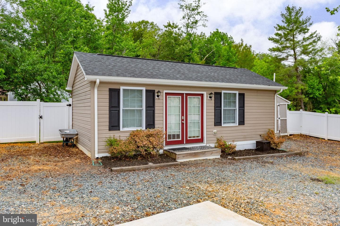 133 Onville Road photo 46