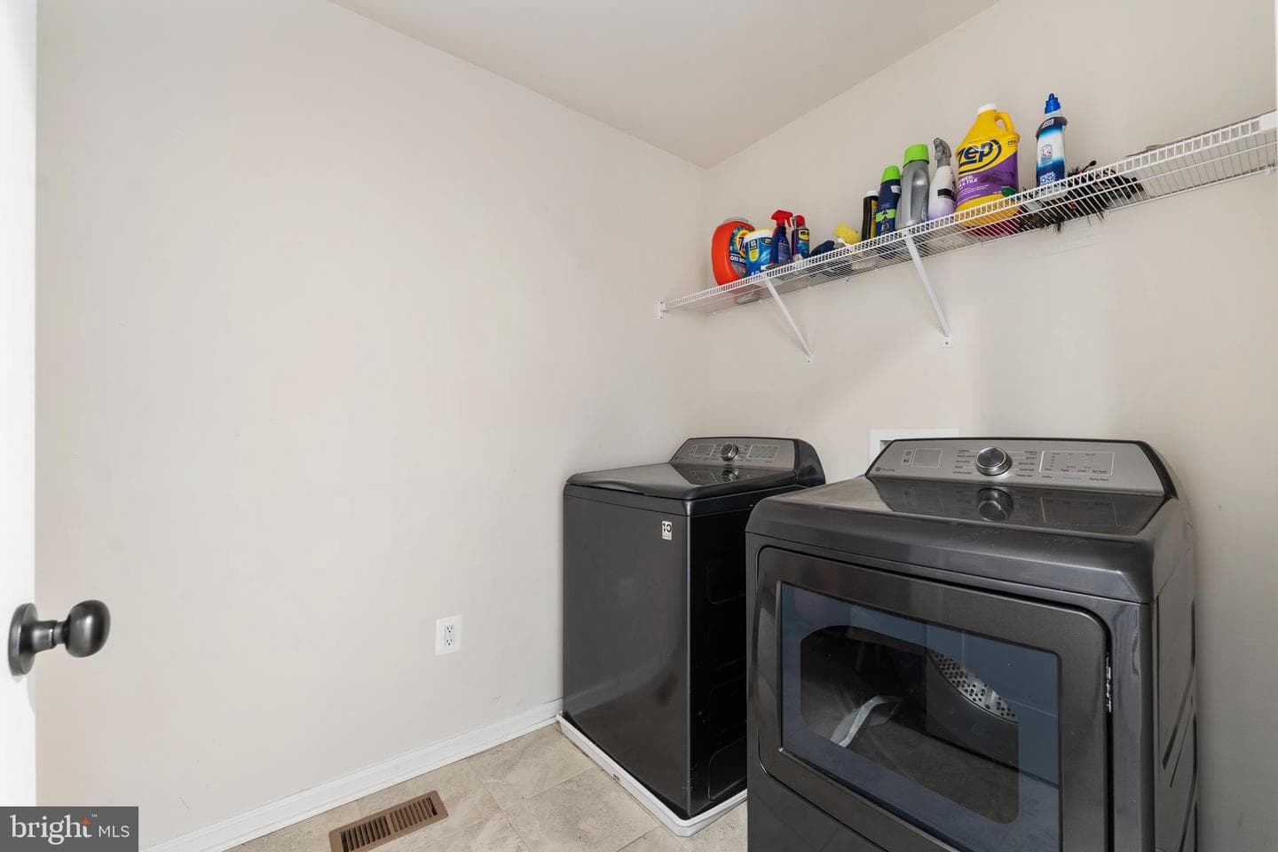 191 Moffett Lane photo 53