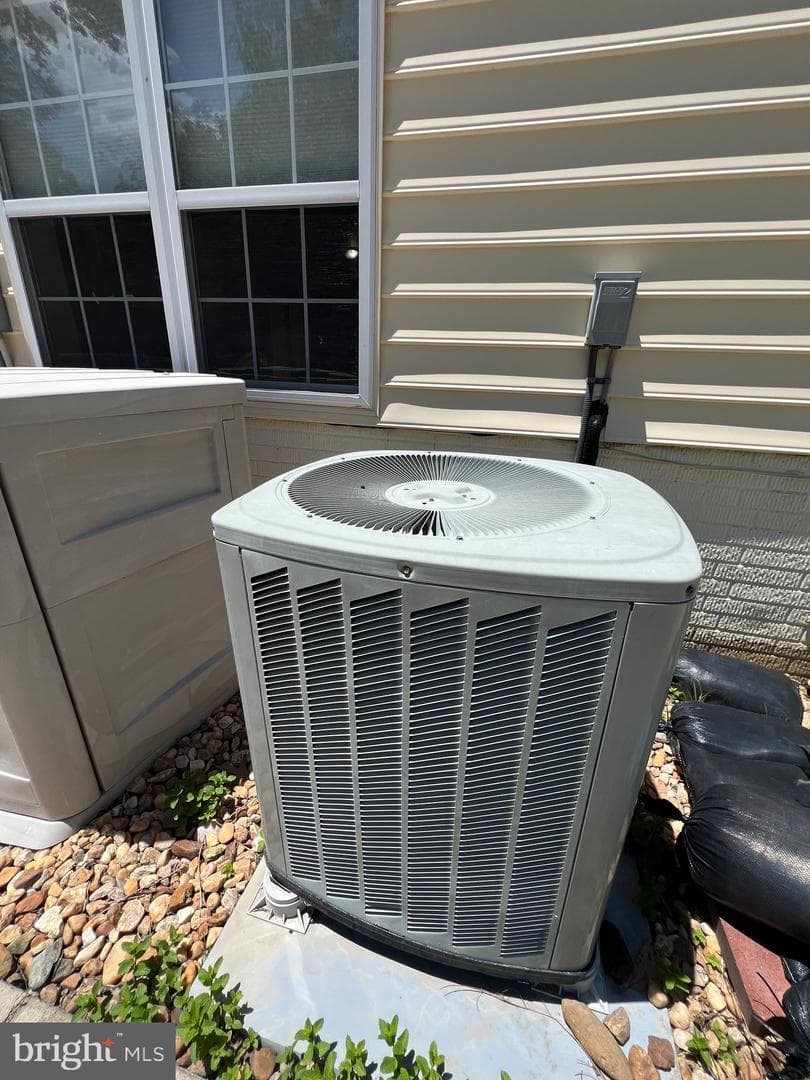 320 Gentle Breeze Circle photo 21