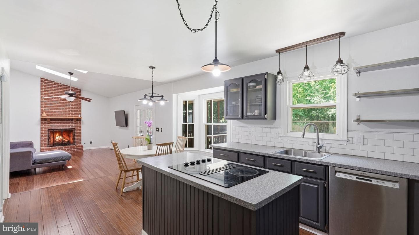 21 Kelly Way photo 10