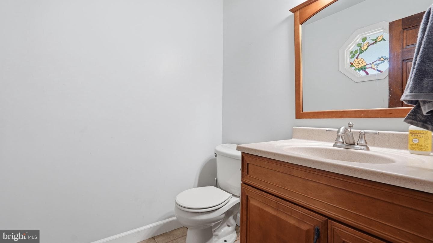 21 Kelly Way photo 16
