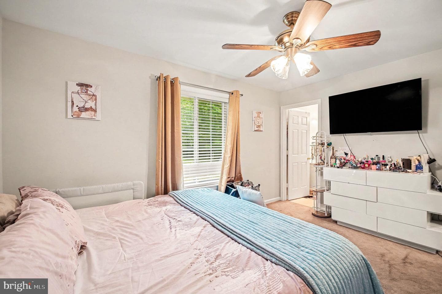 14 Myrtle Road photo 9