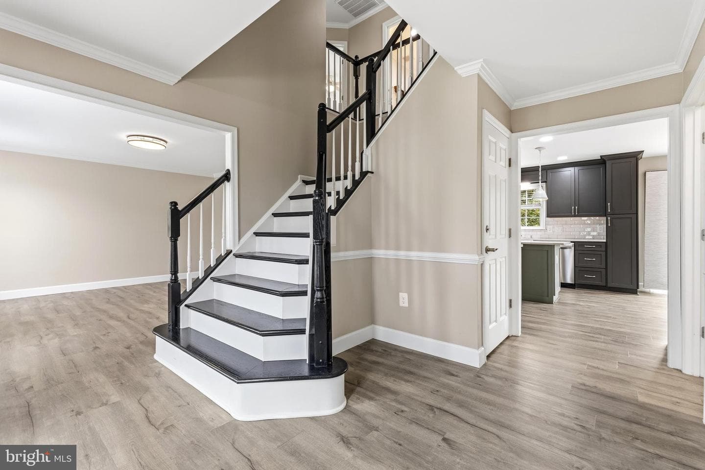68 Brush Everard Court photo 3