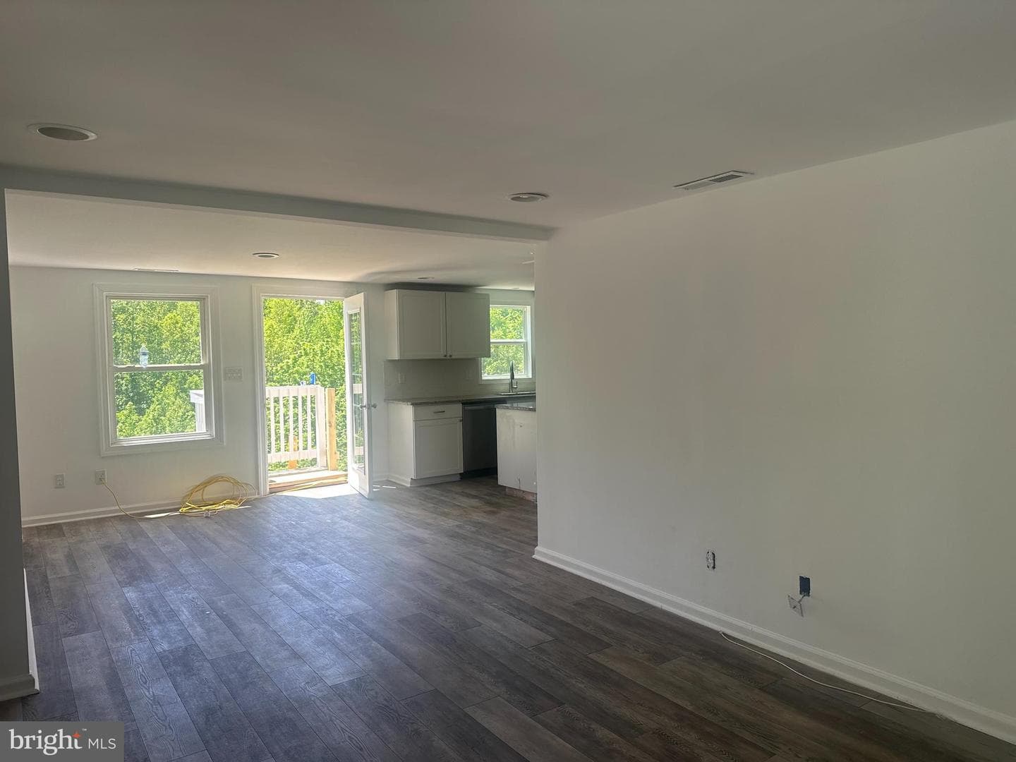 211 Sandy Ridge Road photo 3