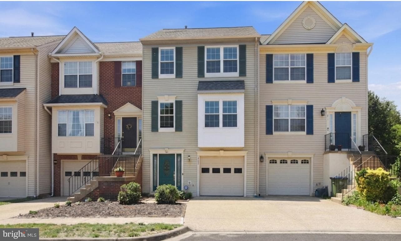 309 Barrows Court