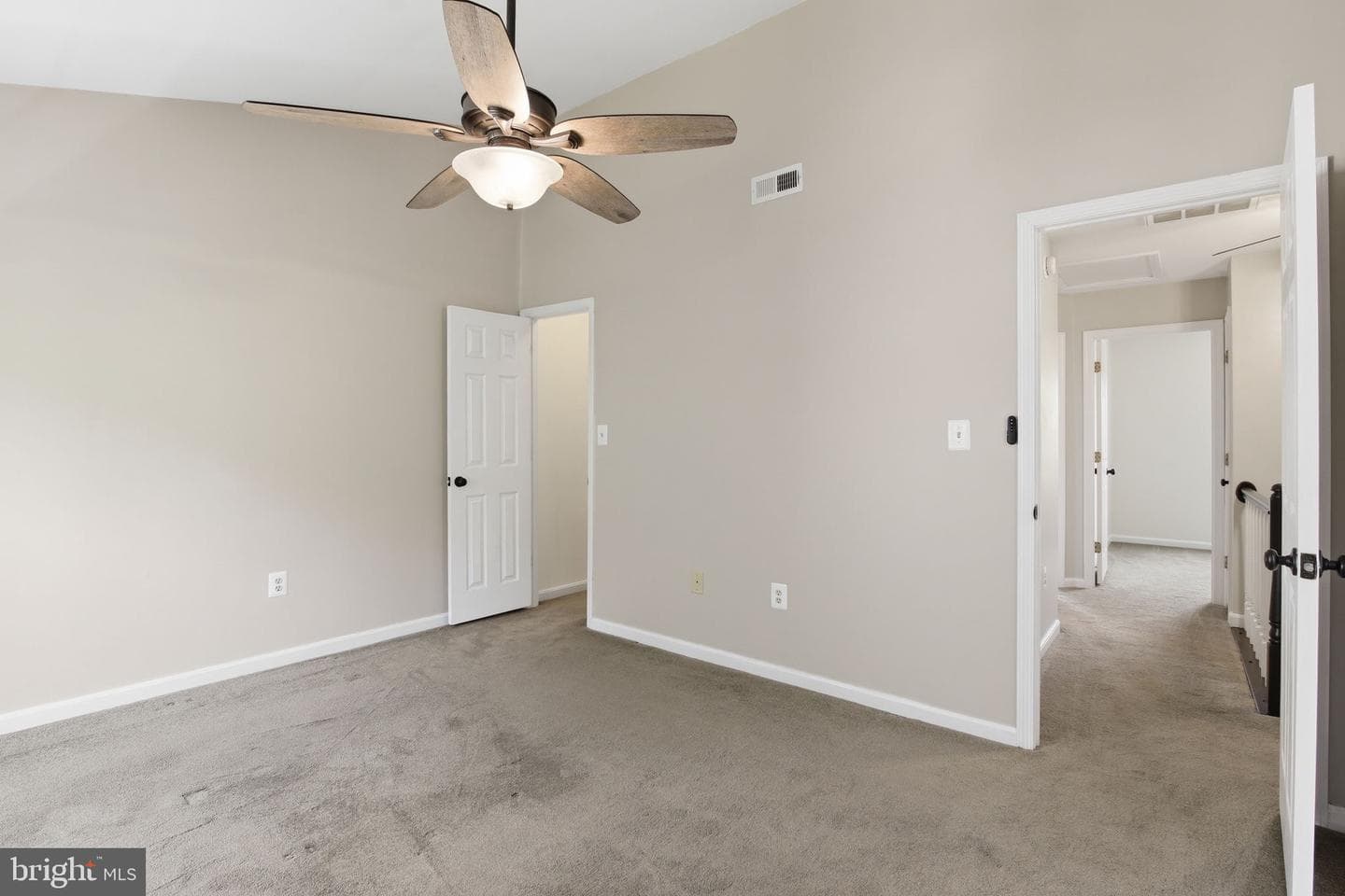 309 Barrows Court photo 18