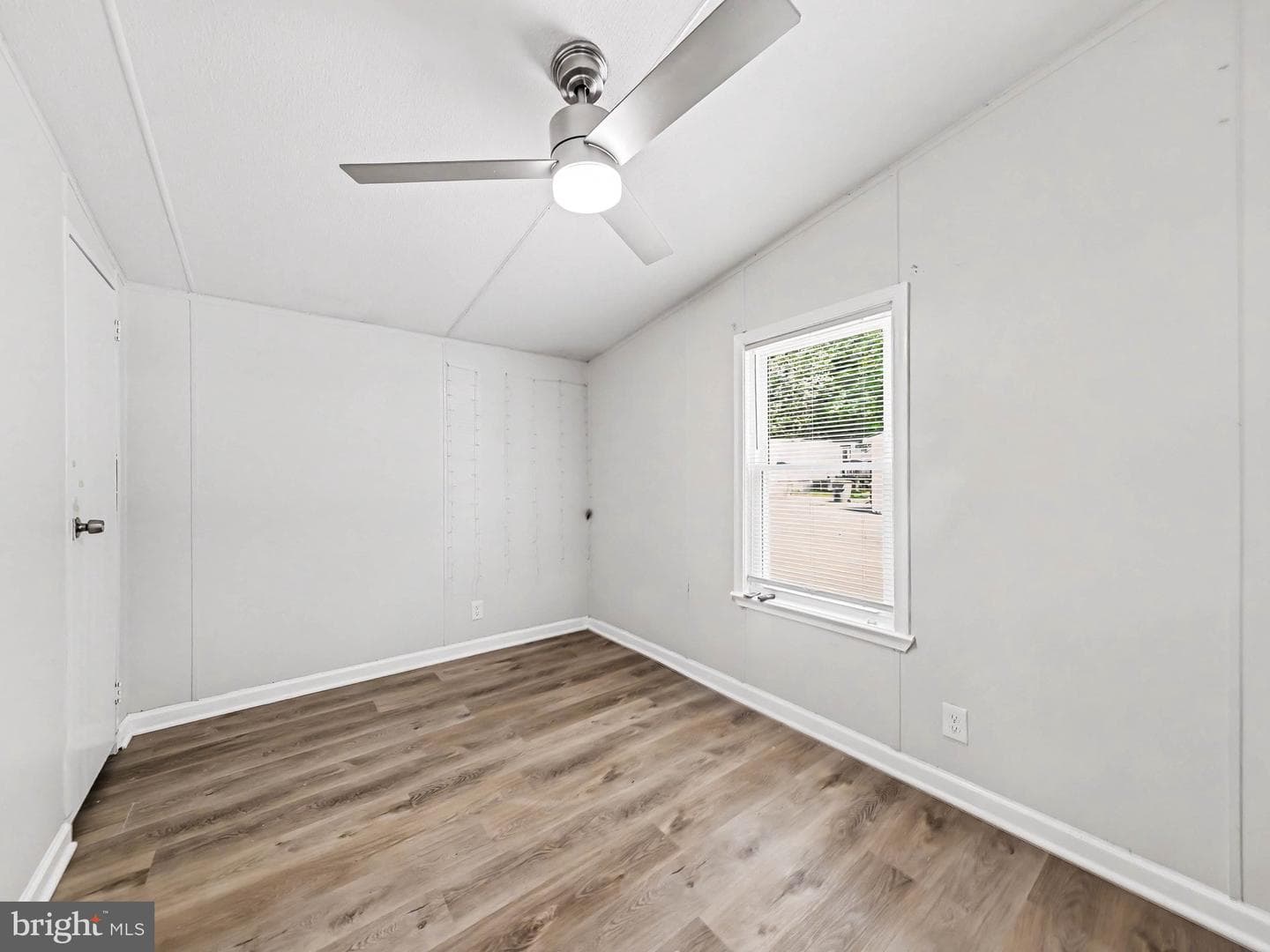 28 Castle Ct photo 15