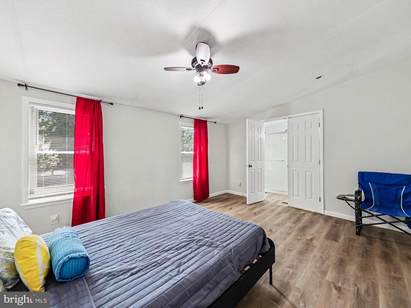 28 Castle Ct photo 9