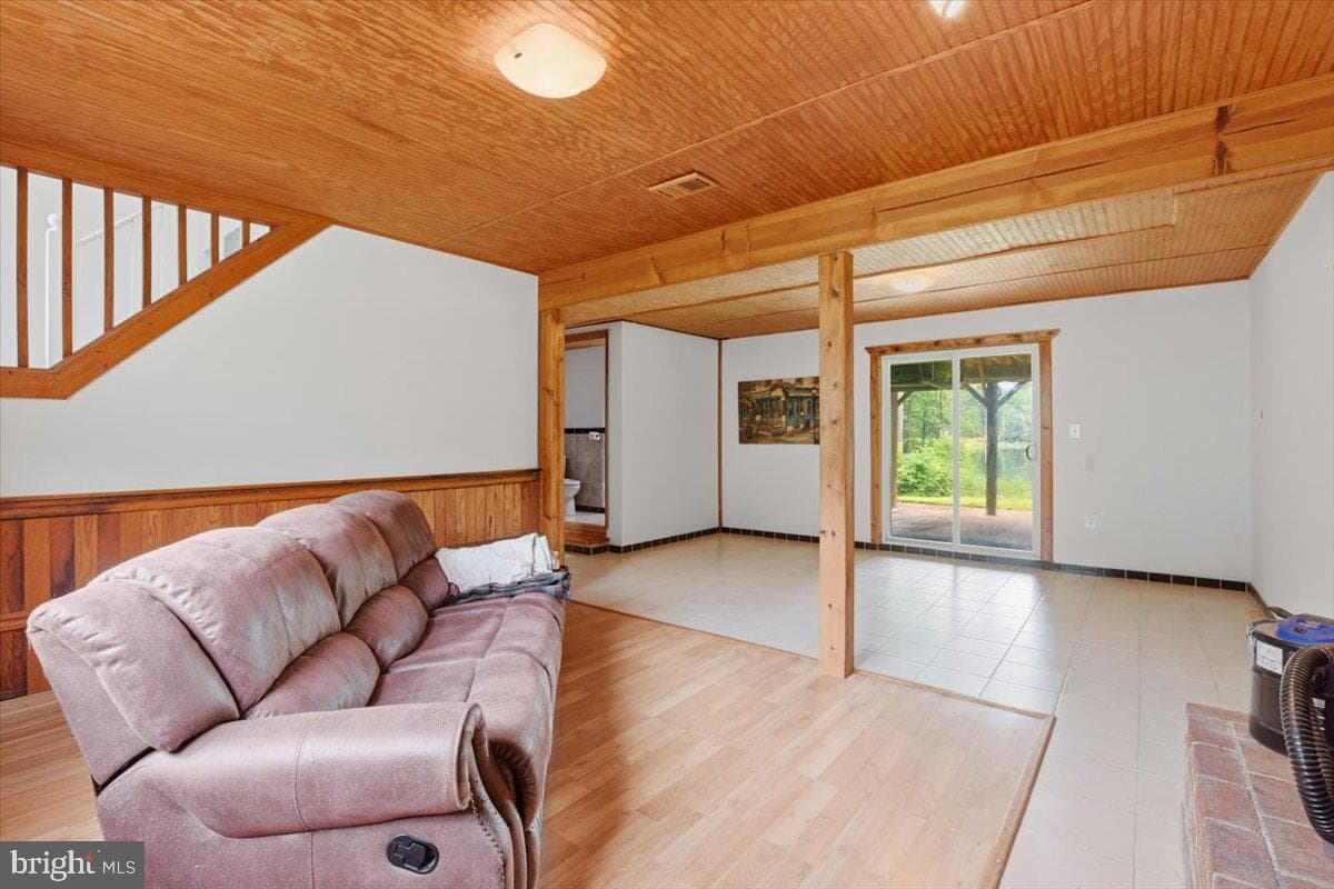 1022 Lakeview Drive photo 37