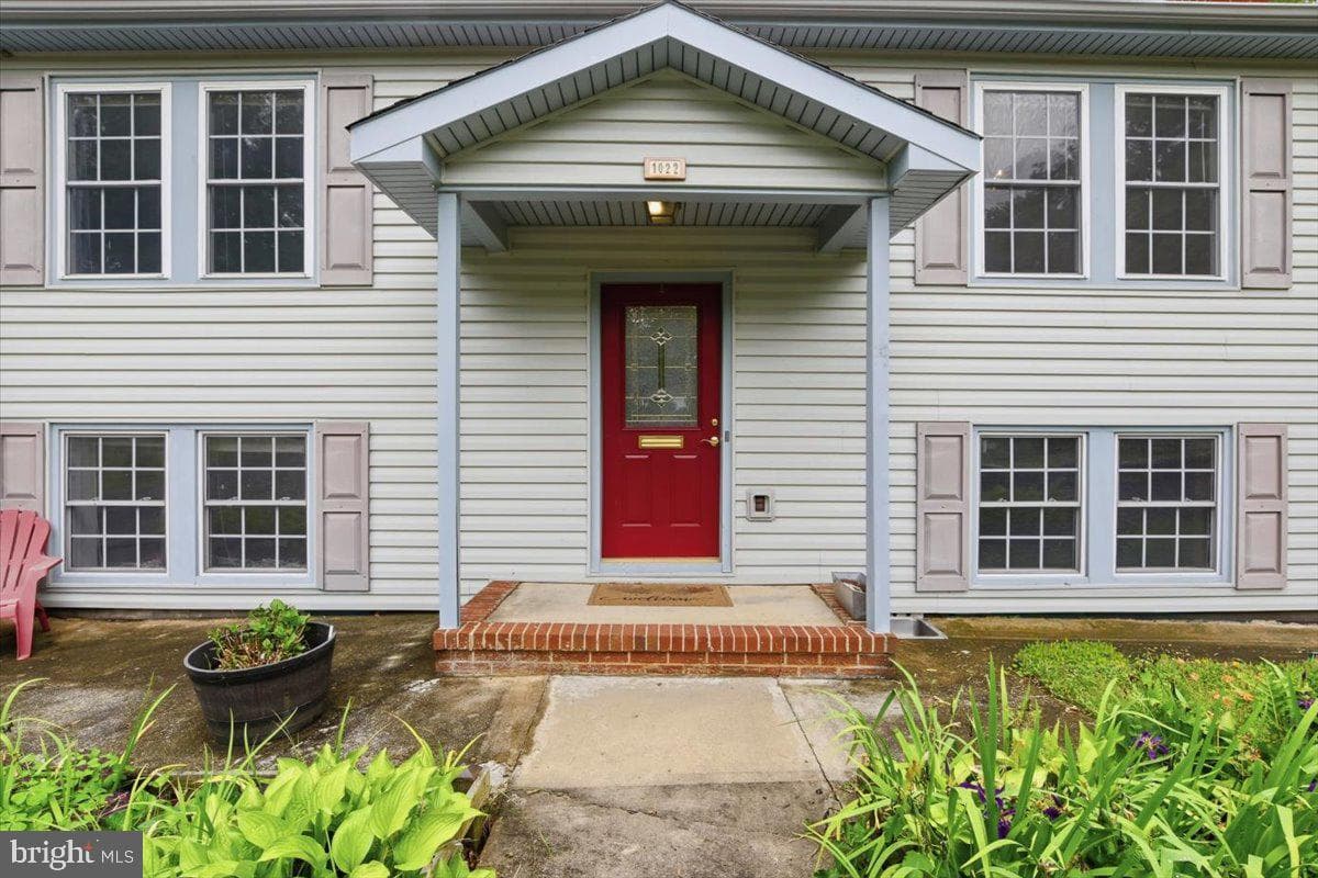 1022 Lakeview Drive photo 6