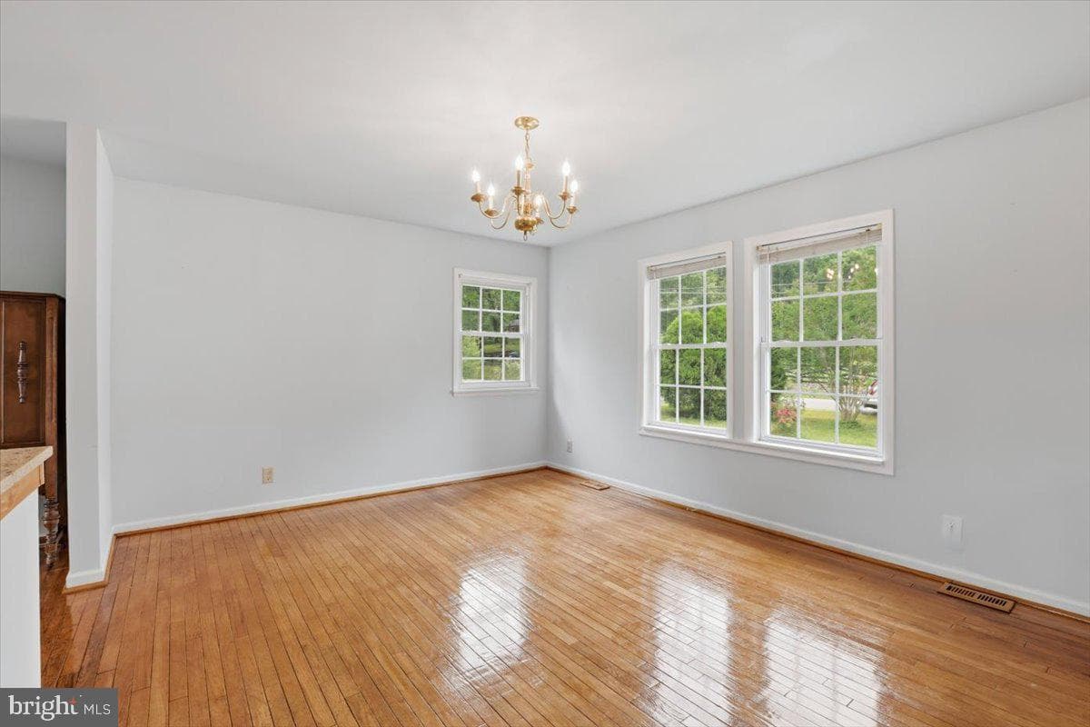 1022 Lakeview Drive photo 7