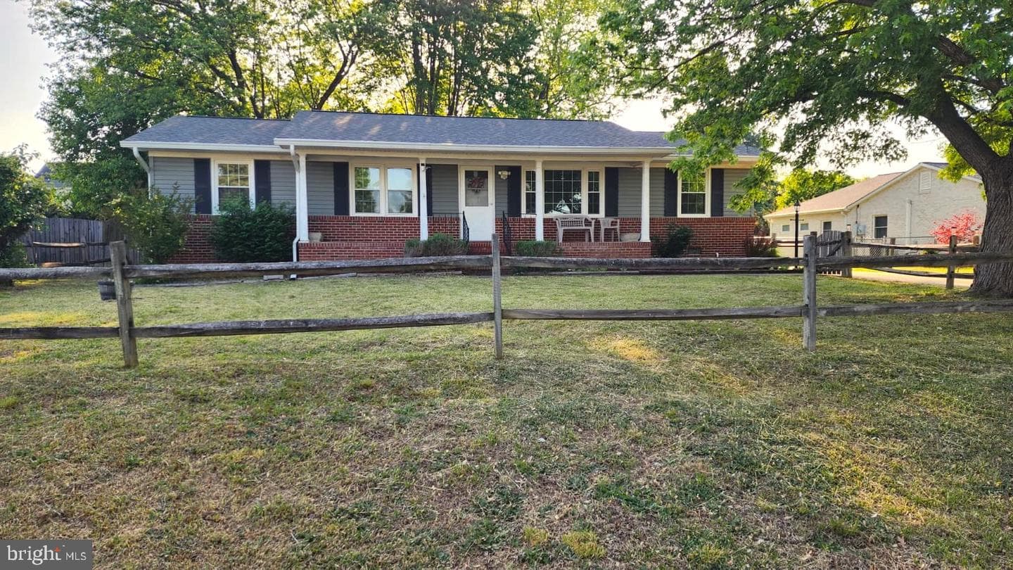 913 Eastern View Drive, Fredericksburg