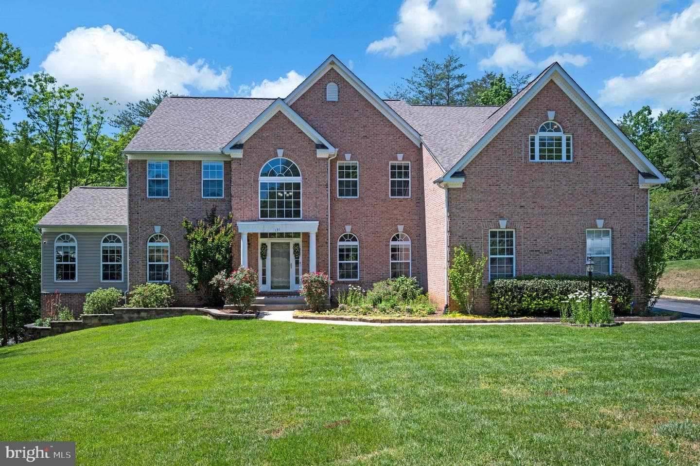 131 Arden Lane photo 3
