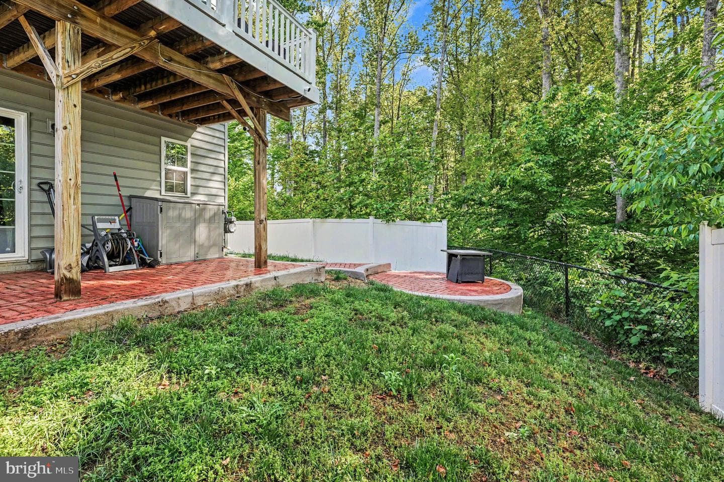 606 Landing Drive photo 32