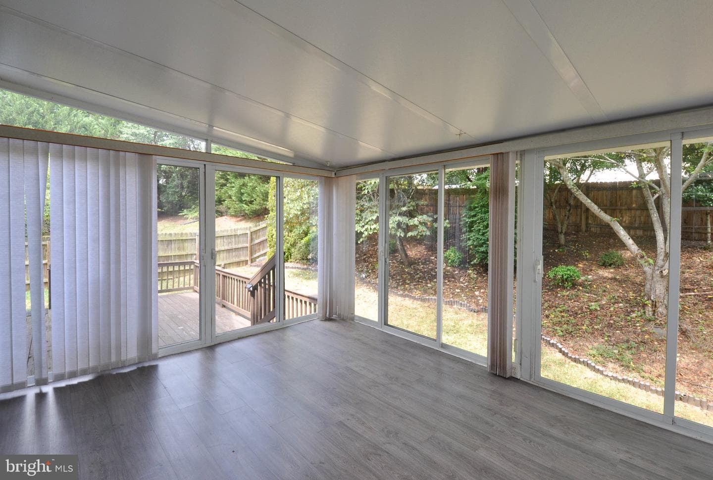 17 Sydney Lane photo 20