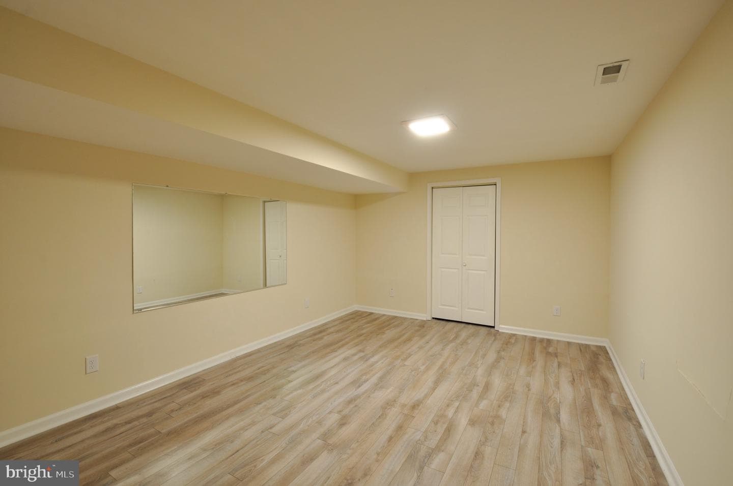 17 Sydney Lane photo 27