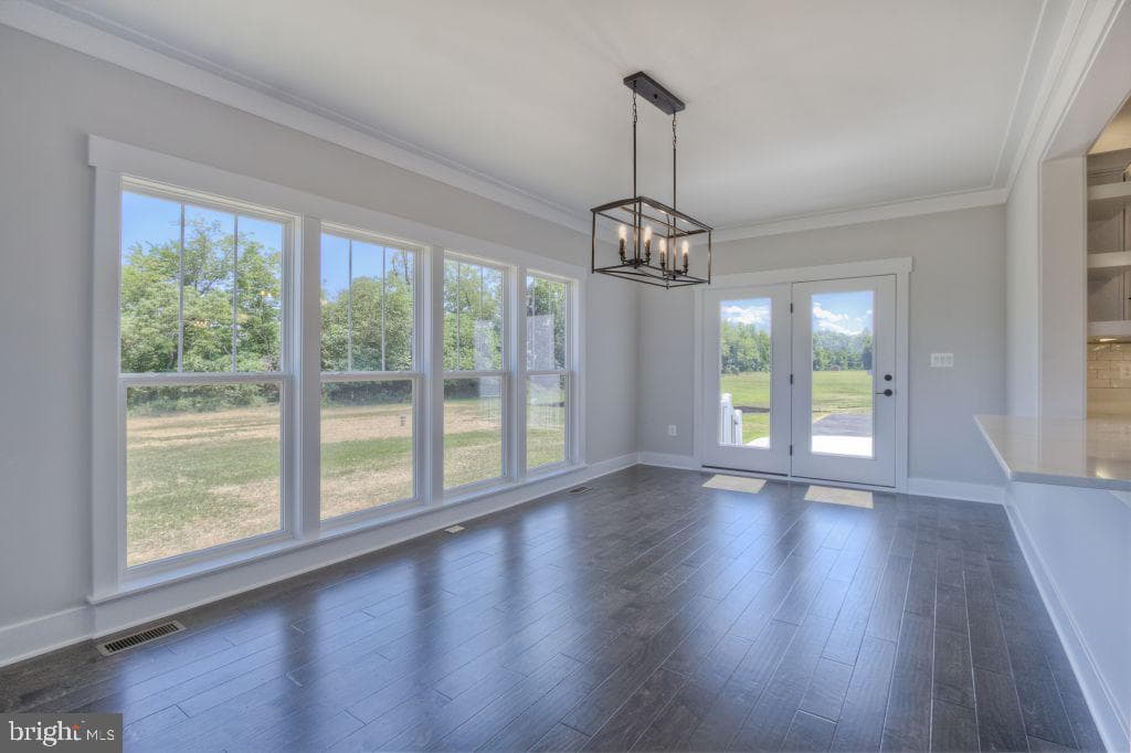 480 Leeland Road photo 9