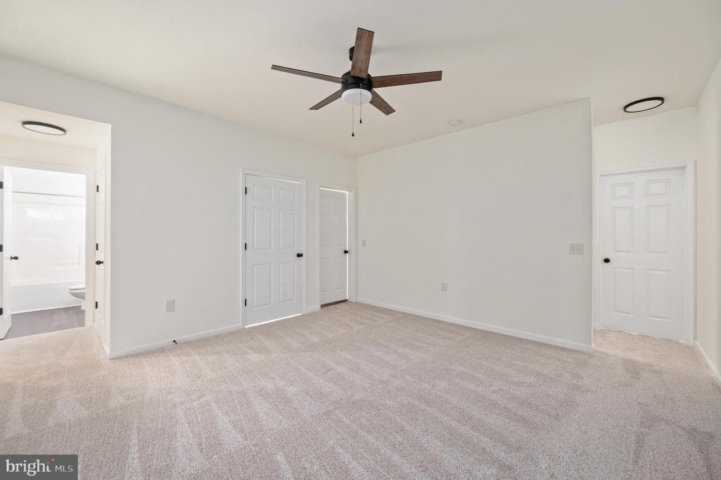 23 Pinto Lane photo 49