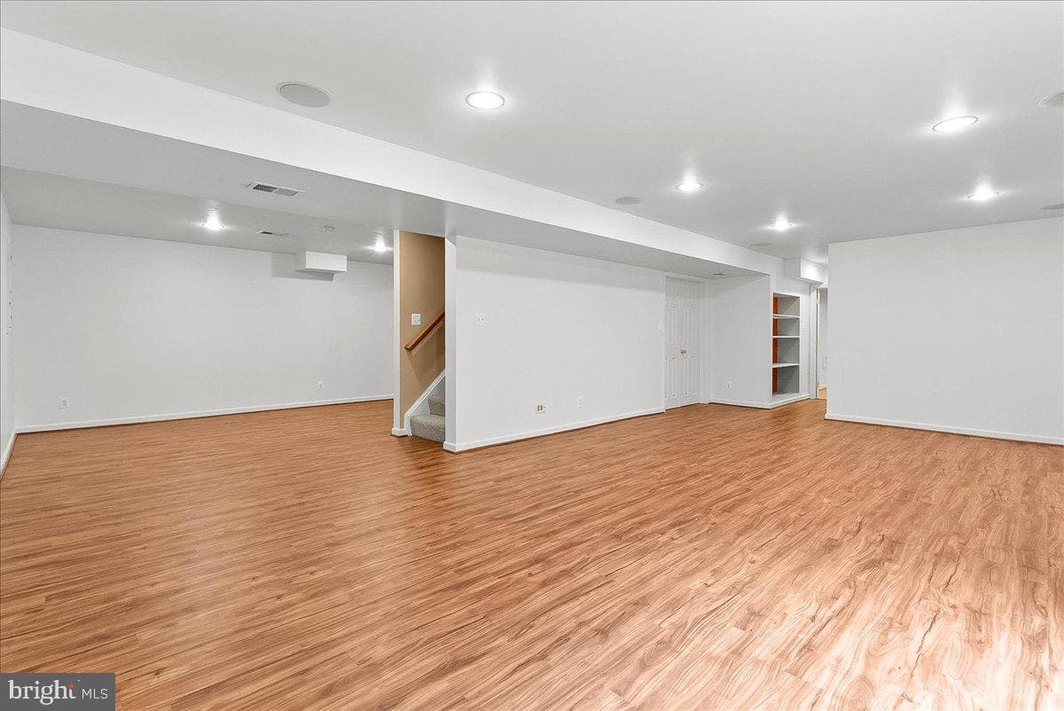 53 Hamstead Road photo 35