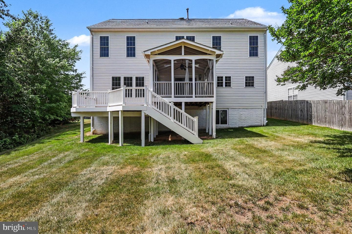 48 Newbury Drive photo 46