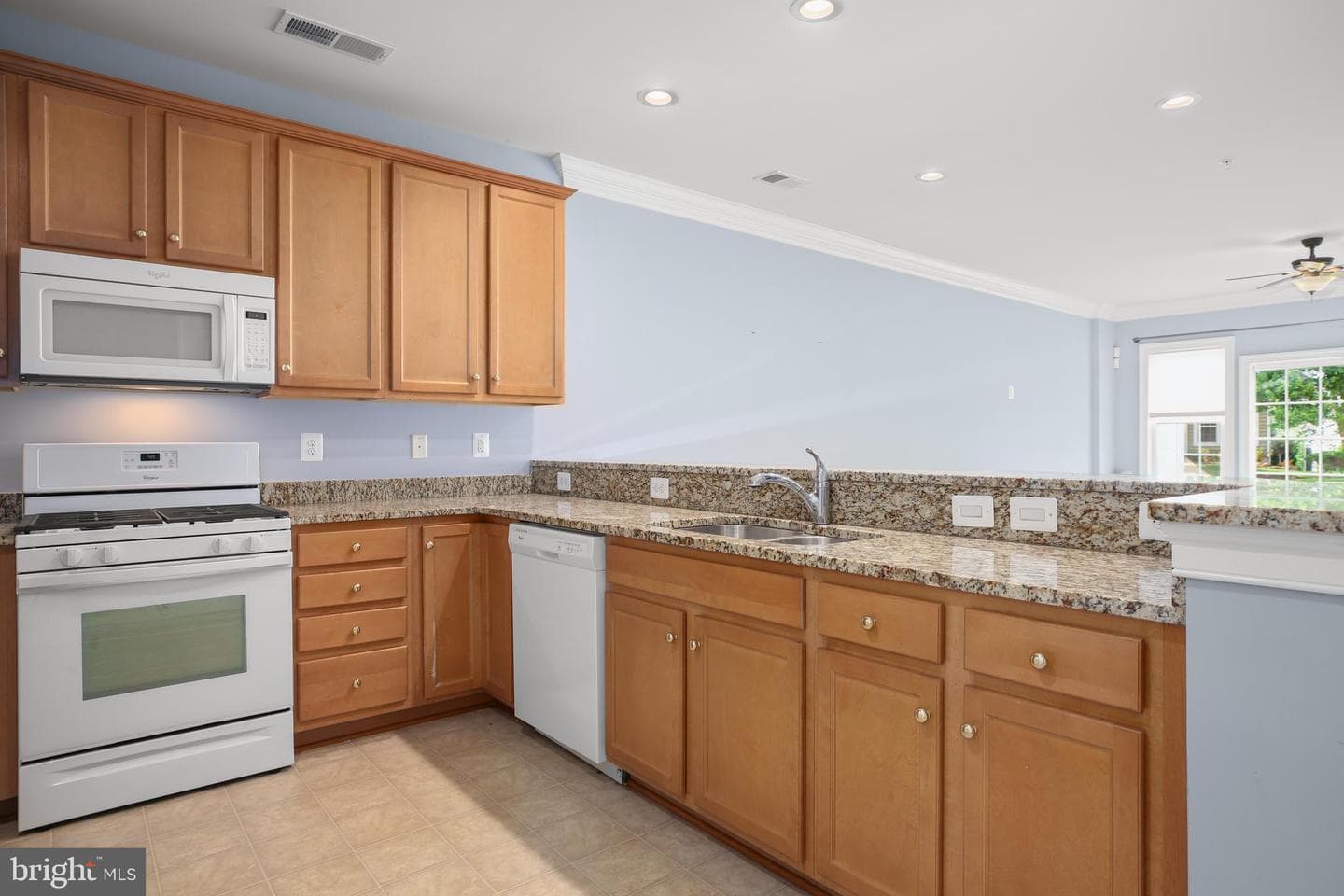 163 Castle Hill Dr photo 12