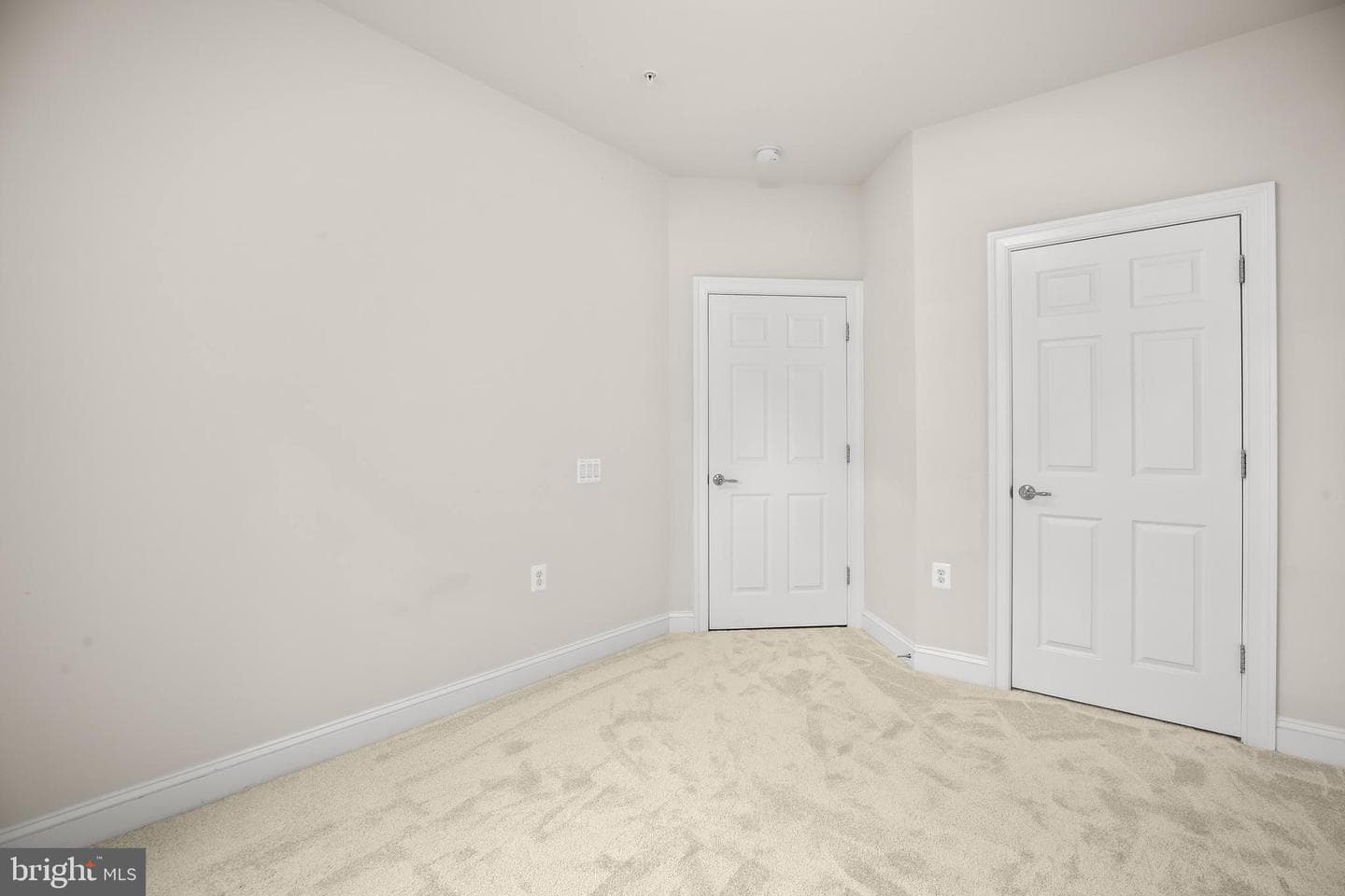 163 Castle Hill Dr photo 8
