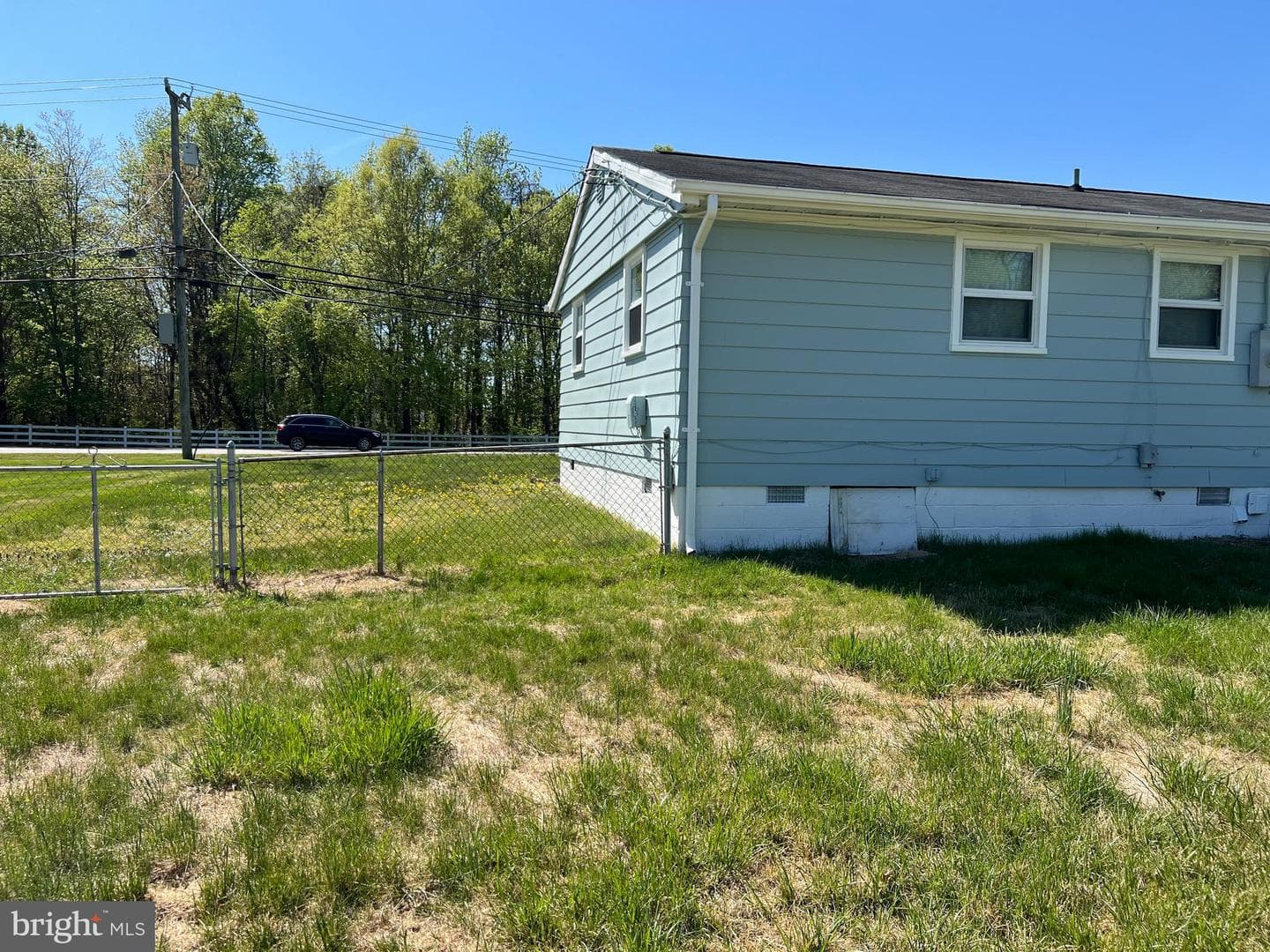 100 Leeland Road photo 26